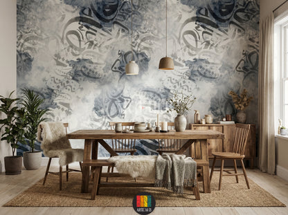A stylish bedroom featuring a wall covered in grey and blue abstract watercolor Arabic calligraphy wallpaper, perfect for modern Egyptian home decor.
غرفة سفرة أنيقة بورق حائط خط عربي بألوان رمادية وزرقاء مائية مجردة، مثالي لديكورات المنازل العصرية في مصر.
room: dining room