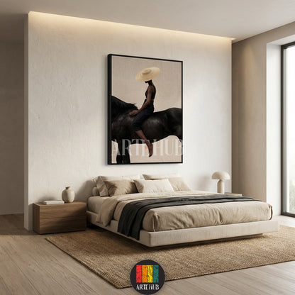  A minimalist modern canvas from Artehub featuring a woman in a straw hat riding a black horse, perfect for wall art in Egypt and contemporary home decor.

 تابلوه كانفاس مودرن من Artehub يصور امرأة ترتدي قبعة تركب حصاناً أسود، مثالي لديكور الحائط في مصر ولمحبي الخيل.