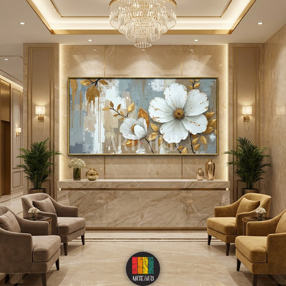  A large horizontal canvas featuring two large white blooming flowers with golden leaf accents on an abstract grey and beige background, styled as elegant wall art for an Egyptian home by Artehub.

 لوحة كانفاس كبيرة الحجم تضم زهور بيضاء متفتحة مع لمسات من أوراق الشجر الذهبية على خلفية تجريدية، تابلوه مودرن راقي لغرف المعيشة في مصر من Artehub.