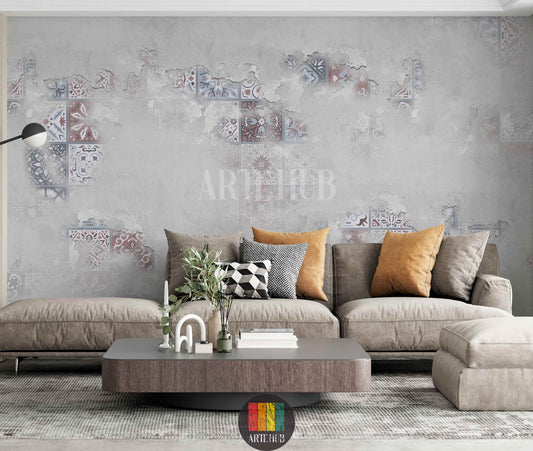 Modern living room featuring Patina tile-effect wallpaper. Grey wall with distressed texture and faded traditional tile patterns. Ideal wall art for contemporary Egyptian home decor.
غرفة معيشة عصرية تضم ورق جدران بتأثير الباتينا والبلاط. حائط رمادي بتصميم عتيق ونقوش بلاط تقليدية باهتة. مثالي لديكورات المنازل المصرية الحديثة في مصر.
room: living room